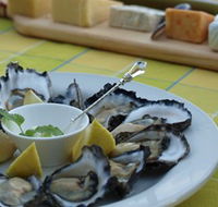 Oyster Shed on Wray Street - Holiday Find