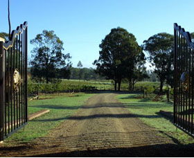 Moorebank Private Vineyard - Holiday Find 3