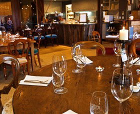 Jones Winery & Vineyard Cafe - Holiday Find 6