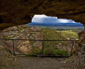 Hassans Walls Lookout - Holiday Find 0