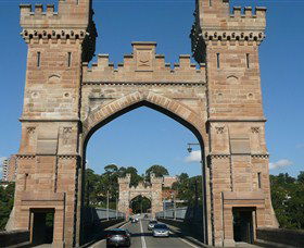 Bailey's Sydney - Tours For People Who Don't Like Tours - Holiday Find 6