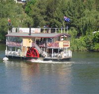Hawkesbury Paddlewheeler - Holiday Find