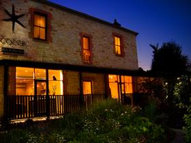 Cocos Hair And Day Spa - Holiday Find 0