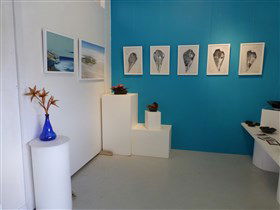 Artworks Gallery - Holiday Find 3