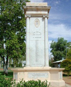 Charleville War Memorial - Holiday Find 1