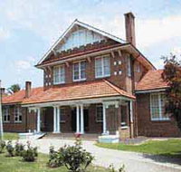 Hay War Memorial High School Museum - Holiday Find