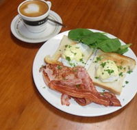 Breretons Bakery and Coffee Lounge - Holiday Find