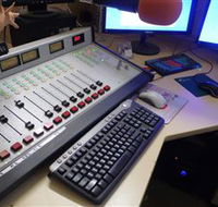 Peak Hill FM Community Radio Station - Holiday Find