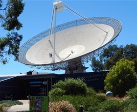 CSIRO Parkes Radio Telescope - Holiday Find 5