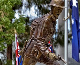 Private Robert Mactier Statue - Holiday Find 2