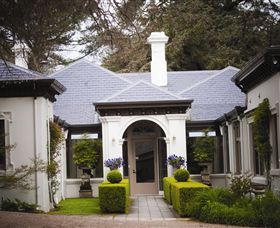 Duneira, Mt Macedon - Holiday Find 0