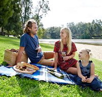 Wagga Beach - Holiday Find