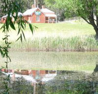 Queanbeyan Art Society - Holiday Find