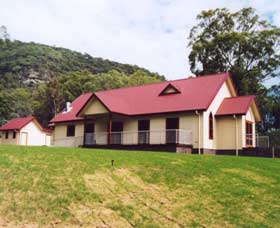 Catherine Vale Wines - Holiday Find 1