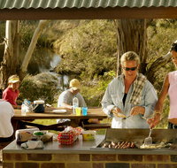 Apsley Falls picnic area - Holiday Find