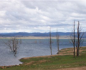 Lake Eucumbene - Holiday Find 0