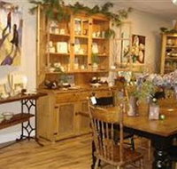 Dungog Fine Arts and Antiques - Holiday Find