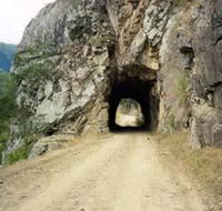 Old Glen Innes Road and the Historic Tunnel Grafton - Holiday Find