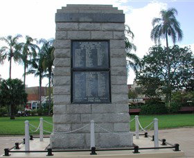 Sandgate War Memorial Park - Holiday Find 1