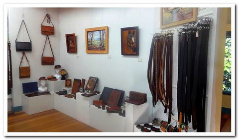 Ferry Park Gallery - Holiday Find 5