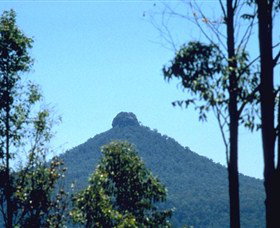 Pigeon House Tea Rooms Pitch And Putt Golf Course - Holiday Find 0