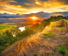 Wallambah Vale Wines - Holiday Find 0