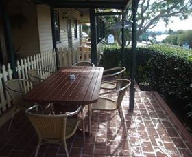 The Famous Tinonee Cafe And Gift Shop - Holiday Find 1