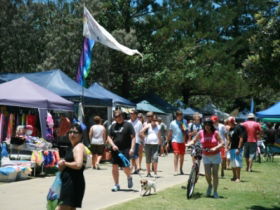 Coolangatta Art And Craft Markets - Holiday Find 0
