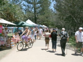 Coolangatta Art And Craft Markets - Holiday Find 2