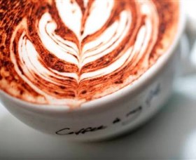 Thursday Plantation - Holiday Find 0