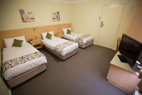 Ibis Styles Orange - Holiday Find 3