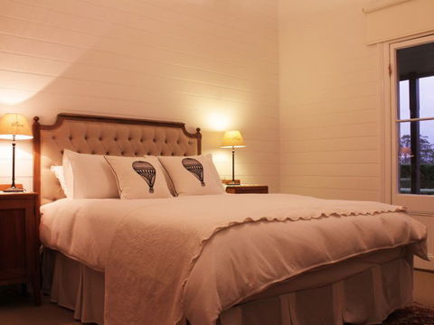 All Saints Bed And Breakfast - Holiday Find 1