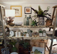 DBar Gallery - Holiday Find
