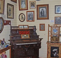 Colonial Inn Museum - Holiday Find