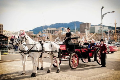 Waterfront Jaunt - Holiday Find 0