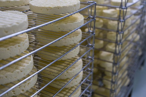 A Sommelier Guided Tour: Thursday Afternoon Wine Gin Cheese & Cocktails - Holiday Find 14