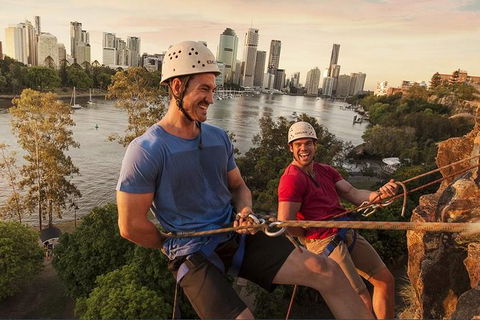 Abseiling The Kangaroo Point Cliffs In Brisbane - Holiday Find 0