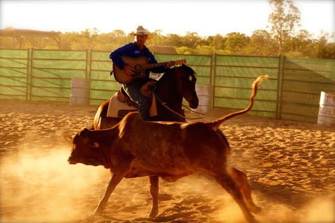 Skip-the-Line Katherine Outback Experience Show Ticket - Holiday Find 1