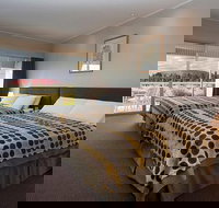 3-Day Uluru-Kata Tjuta and Kings Canyon 4WD Small-Group Eco-Tour from Alice Springs - Holiday Find