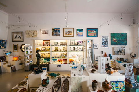 Art Aspects Gallery - Holiday Find 0