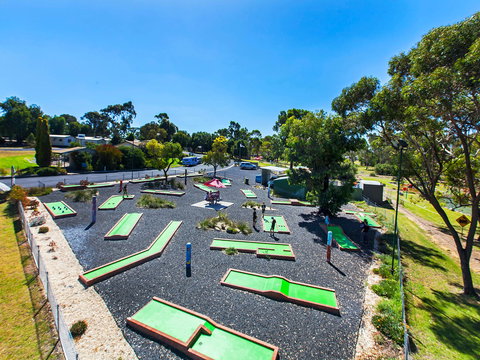 Naracoorte Mini Golf - Holiday Find 1