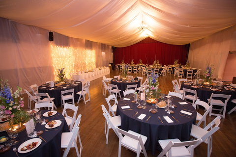 Naracoorte Town Hall - Holiday Find 1