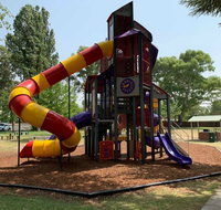 Coronation Park Yass - Holiday Find