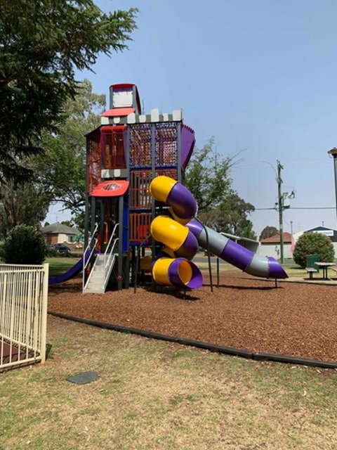 Coronation Park Yass - Holiday Find 1