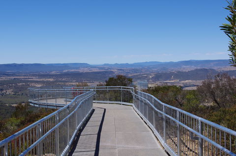 Hassans Walls Lookout - Holiday Find 0