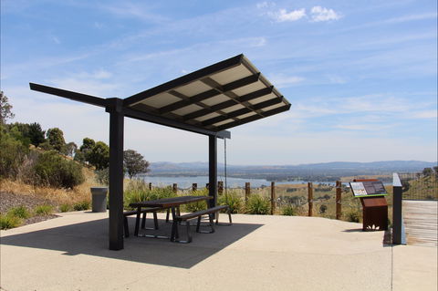 Kurrajong Gap Lookout - Holiday Find 1