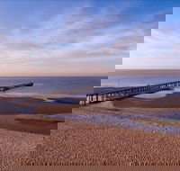 Altona Beach - Holiday Find
