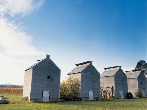 Myrtleford To Porepunkah 24km - Holiday Find 0