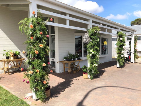 Robe Flower School - Holiday Find 1