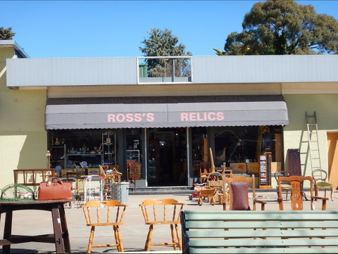 Ross's Relics Yass - Holiday Find 0